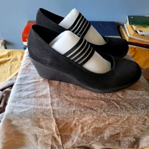 Skechers wedge slip on